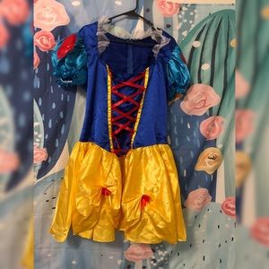 Snow White costume